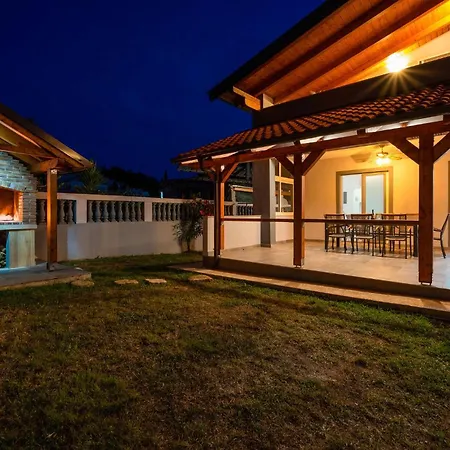 Lovely In With Wifi Lejlighed Peroj